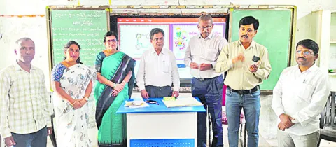 అర్థమయ్యేలా బోధించాలి