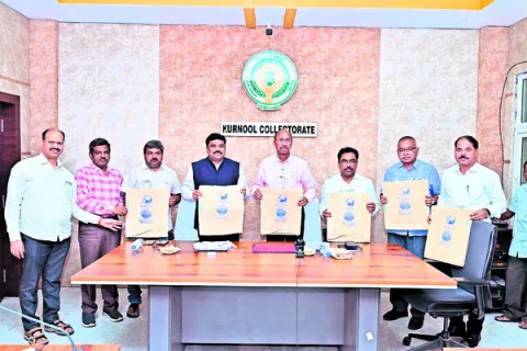 సింగిల్‌ యూజ్‌ ప్లాస్టిక్‌ నిషేధాన్ని పకడ్బందీగా అమలు చ