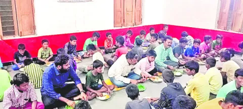 వసతి గృహాల తనిఖీ