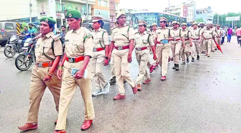 పులుల రక్షణతో జీవ వైవిధ్యం
