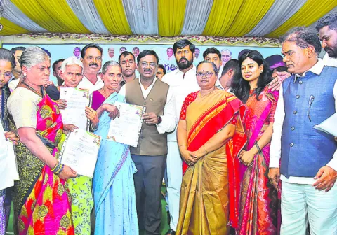 అభివృద్ధే లక్ష్యంగా పనిచేస్తాం 