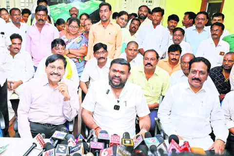 స్కిట్‌ పూర్వవైభవానికి సహకరిస్తాం