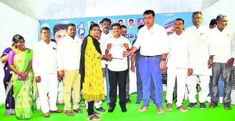 రేషన్‌కార్డు కీలకమైన డాక్యుమెంట్‌