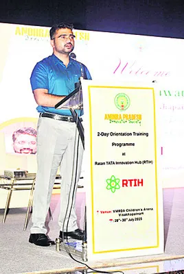 ఉద్యోగాల కల్పనే లక్ష్యం 