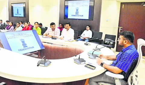 నిత్యావసర వస్తువుల విక్రయాలపై నిఘా 