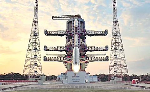 what is uses of NASA ISRO NISAR satellite explained