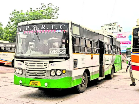 ‘పల్లె వెలుగులు’ లేవు 