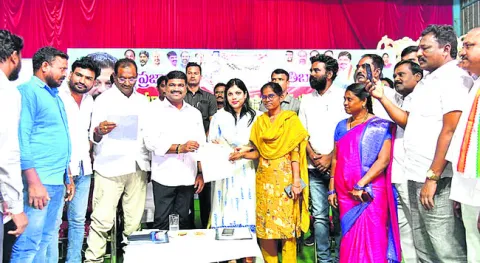 రేషన్‌కార్డుల జారీ నిరంతర ప్రక్రియ