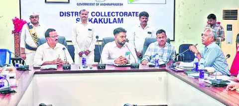 కేంద్ర పథకాల అమలుపై సంతృప్తి 