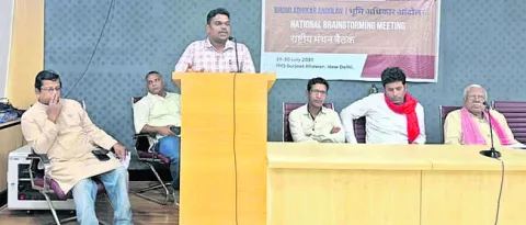 ఆర్‌అండ్‌ఆర్‌ ప్యాకేజీ అమలు చేయాలి 
