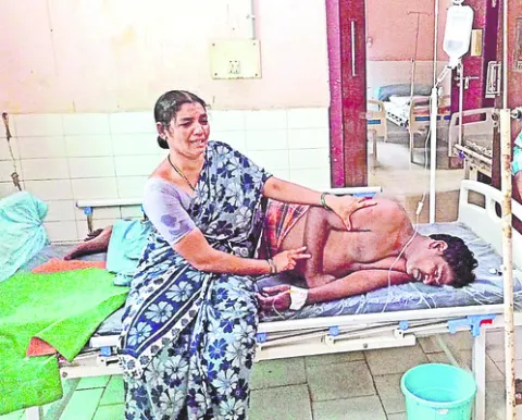 బడ్డీకొట్టు తొలగించేందుకు టీడీపీ నేత కుట్ర