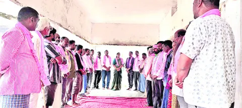కాంగ్రెస్‌ పాలనలో ఎవరూ సంతోషంగా లేరు 