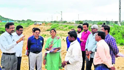 రైల్వే డబ్లింగ్‌ లైన్‌ భూ సేకరణపై ఆరా 