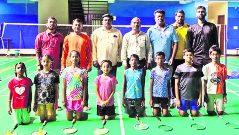 ఉత్సాహంగా బ్యాడ్మింటన్‌ ఎంపికలు 
