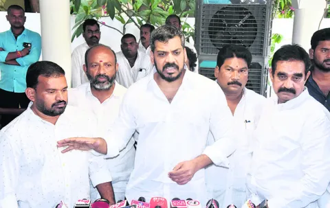 అభిమాన కెరటాన్ని ఆపలేరు 