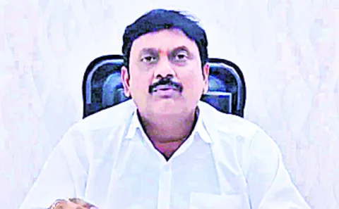 అయ్యన్న తీరు అనుమానాస్పదం 
