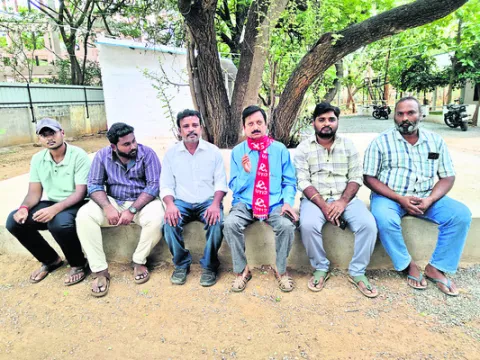బొప్పాయి రైతులకు గిట్టుబాటు ధర కల్పించాలి 