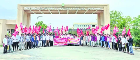 వైద్యరంగ సమస్యలు పరిష్కరించాలి