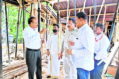 అసంపూర్తి పనులపై అసంతృప్తి