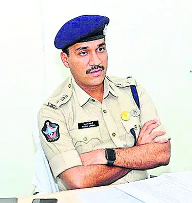 సోషల్‌ మీడియా పోస్టులపై ఎస్పీ కన్నెర్ర