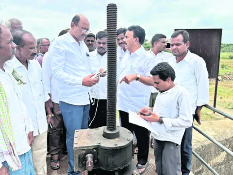 ‘రంగసముద్రం’ నీటిని వదలాలి 