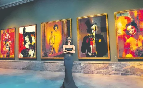 The blind sculptor who thinks everyone should touch art At Hyderabad12