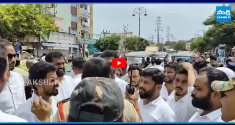YS Jagan Fan Strong Warning To Police 1