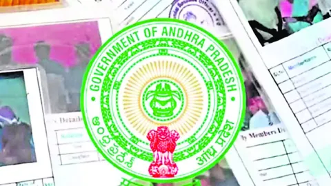 కొత్త కార్డులకు కొర్రీలు