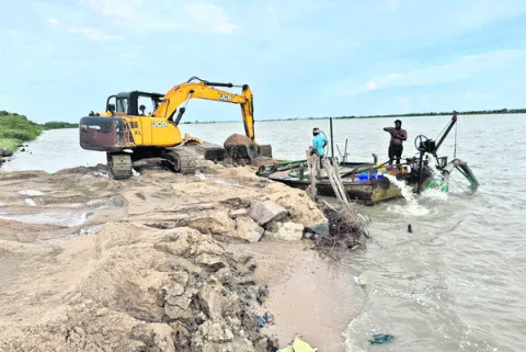 తుంగభద్రలో ఇసుకతీతకు గ్రీన్‌సిగ్నల్‌ 
