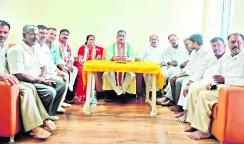నియోజకవర్గానికి 2వేల మంది