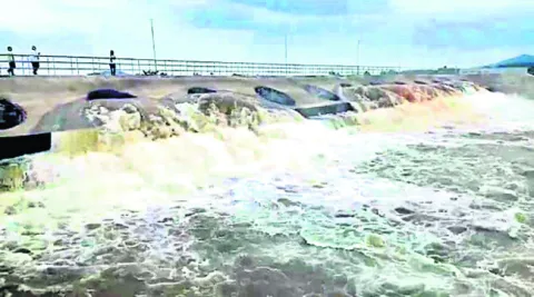 పట్టిసీమ నీరు విడుదల 