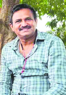 ‘ఫోర్జరీ పోలీస్‌’ సస్పెన్షన్‌