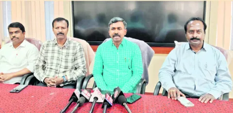 పాత పింఛన్‌ విధానం అమలు చేయాలి 