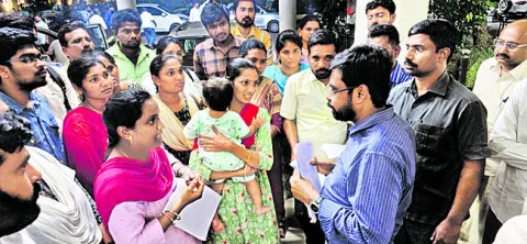 అన్యాయం చేశారు.. ఆదుకోండి 