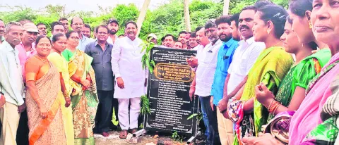 గ్రామాల అభివృద్ధే ప్రభుత్వ ధ్యేయం