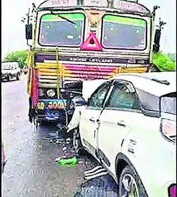 వేర్వేరు ప్రమాదాల్లో నలుగురు మృతి 