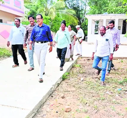 దరఖాస్తుల ఆహ్వానం 