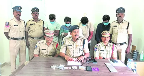 పగలు కూలీ.. రాత్రి చోరీ
