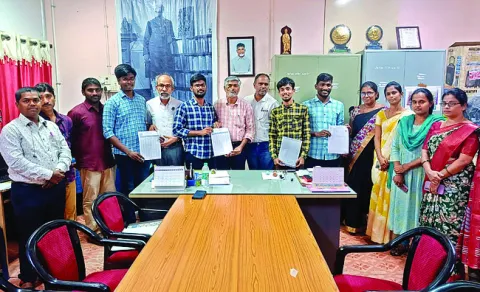18 వేల హెక్టార్లకు  సూక్ష్మ సేద్యం పరికరాలు