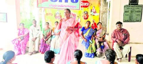 ఐక్యంగా పోరాడితేనే ప్రభుత్వ సంస్థల మనుగడ 
