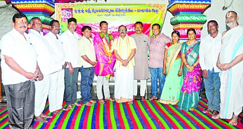 కొలువుదీరిన నాచగిరి పాలకవర్గం