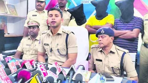 లక్కీ డ్రా స్కీం కేసులో ముగ్గురి అరెస్ట్‌