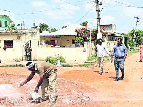 నీటి నిల్వలు లేకుండా చూసుకోవాలి