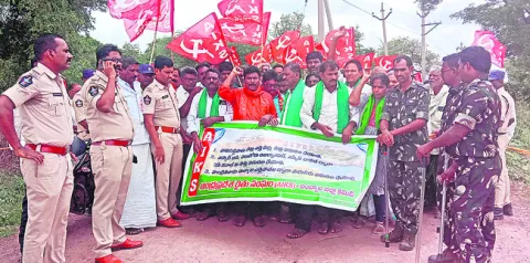 సీమపై చంద్రబాబుది కపట ప్రేమ