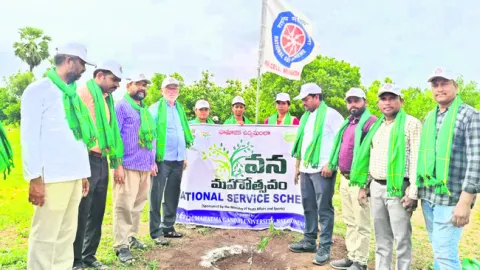మొక్కల పెంపకంతోనే సమృద్ధిగా వర్షాలు