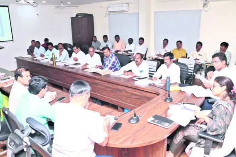‘స్థానిక’ ఎన్నికలకు సిద్ధం కావాలి 