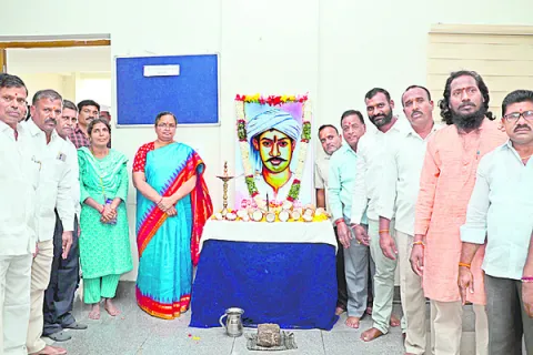 సాయుధ పోరాటయోధుడు కొమురయ్య 