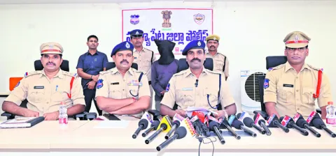 తండ్రిని హత్య చేసిన నిందితుడి అరెస్ట్‌
