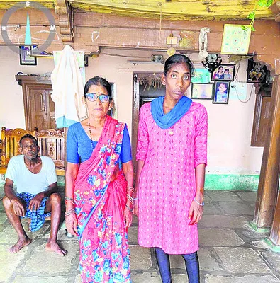 మాయమాటలు చెప్పి బంగారంతో ఉడాయించి