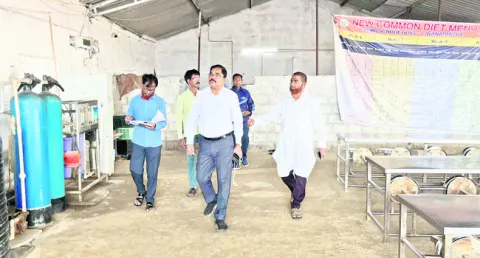 గురుకులాల్లో వసతులు కల్పించాలి 
